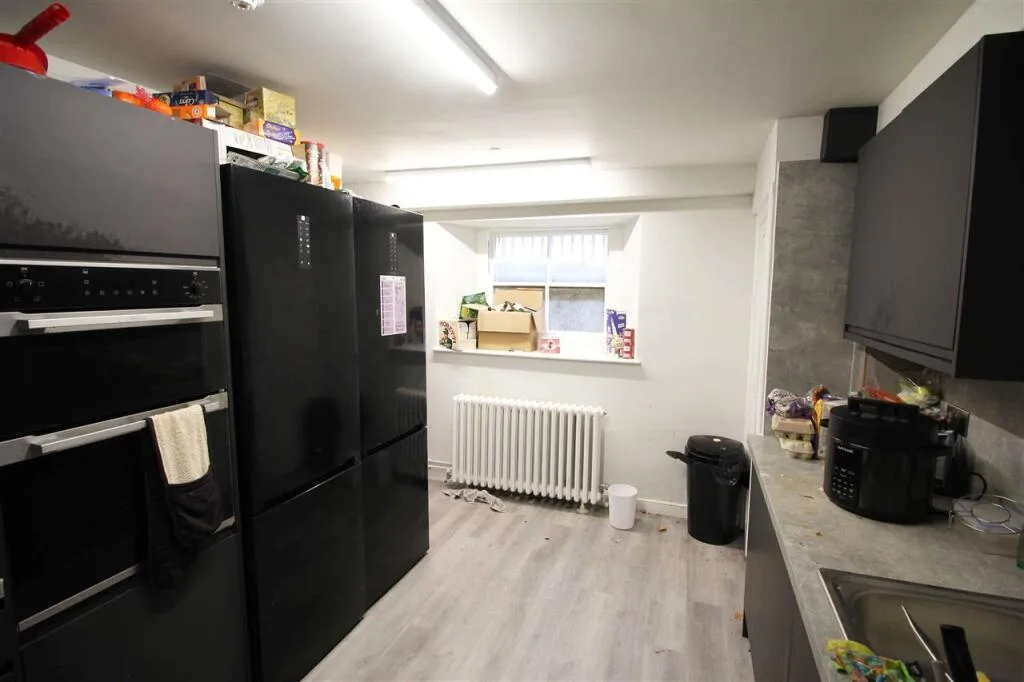 9 bedroom property for rent