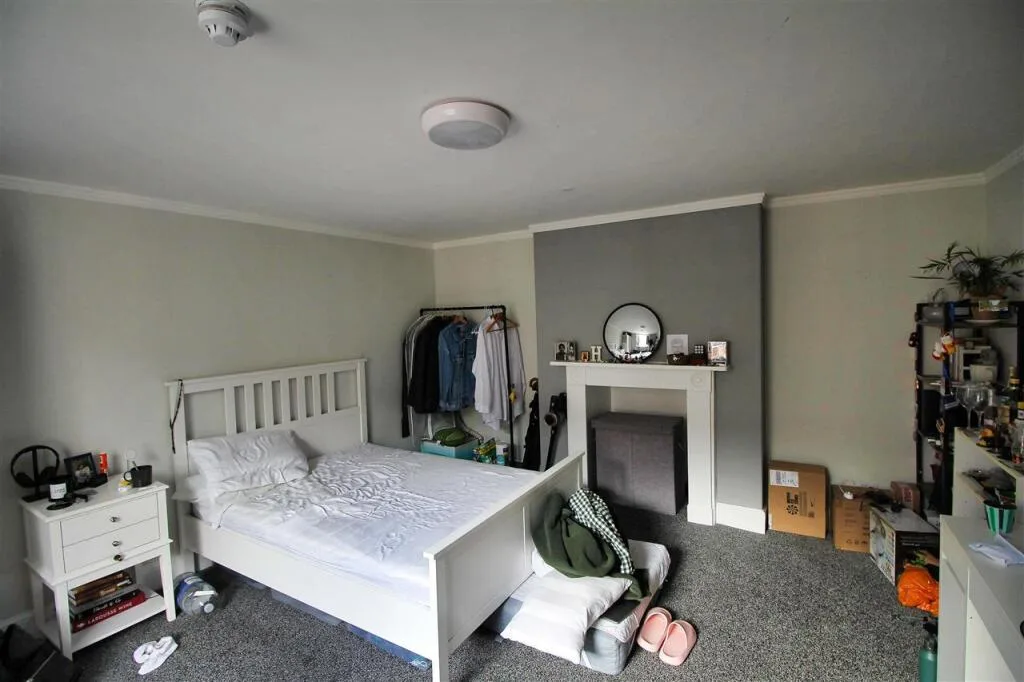 9 bedroom property for rent