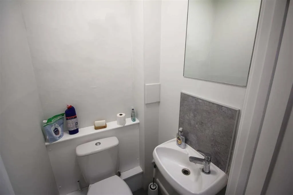 9 bedroom property for rent