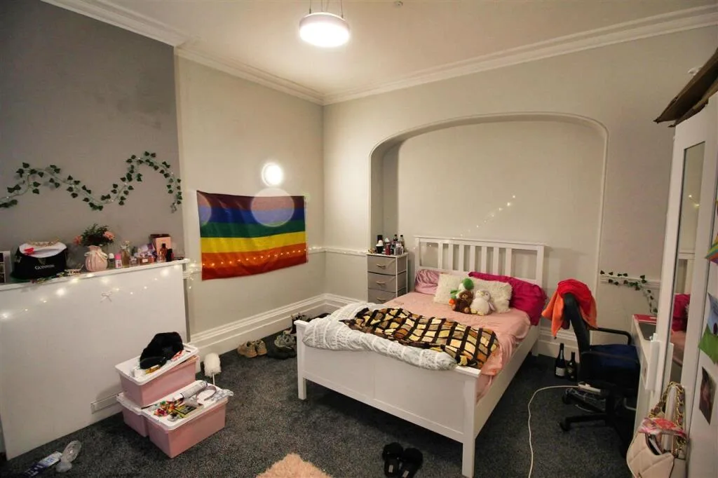 9 bedroom property for rent