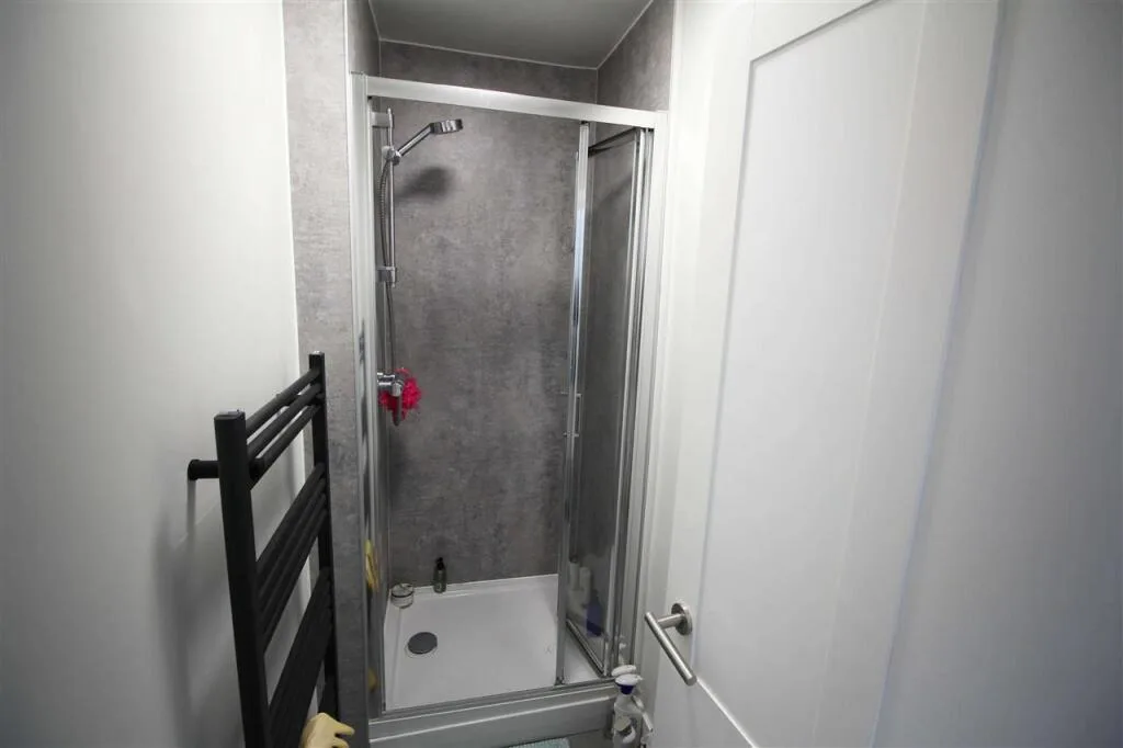9 bedroom property for rent