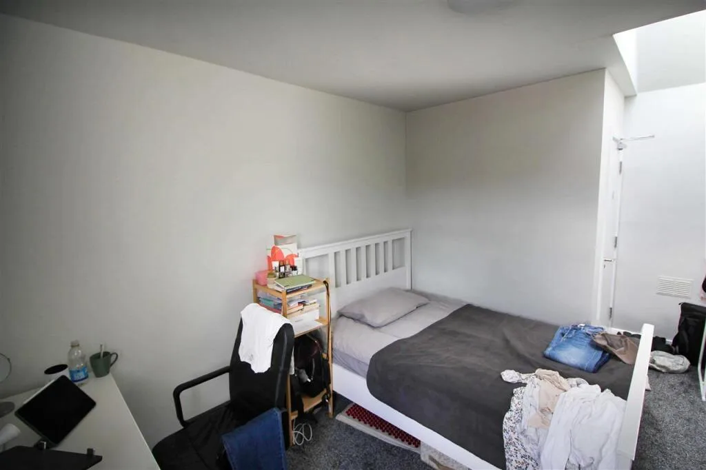 9 bedroom property for rent