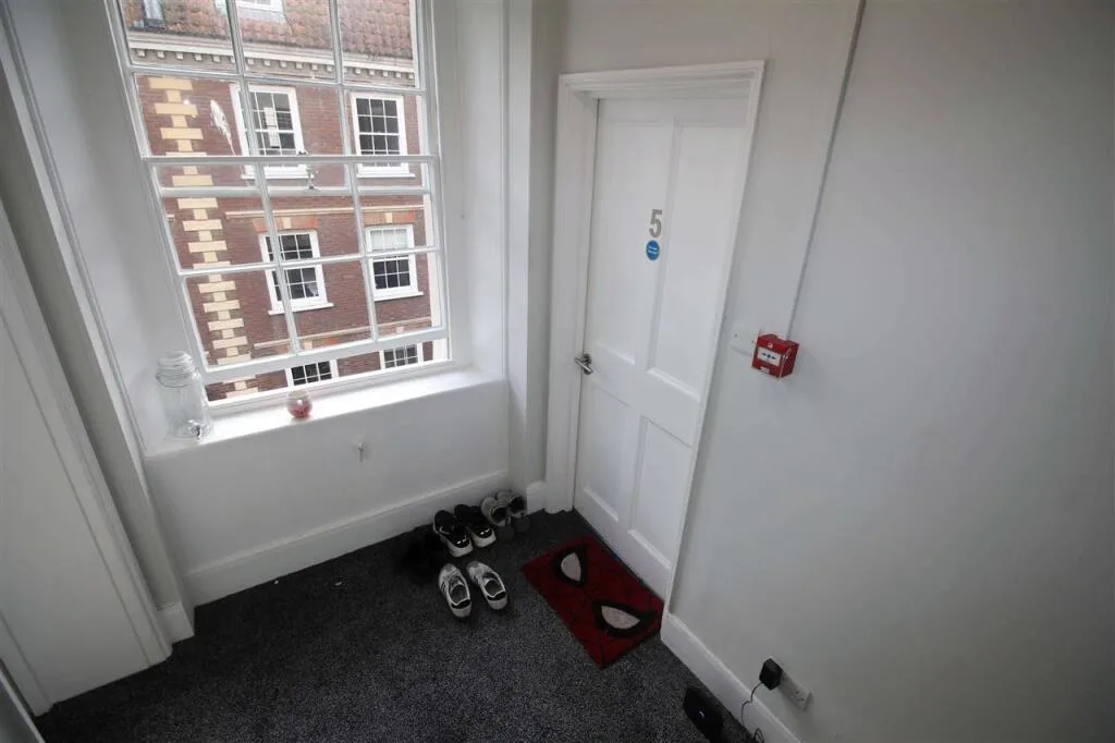 9 bedroom property for rent