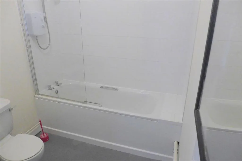 6 bedroom apartment for rent