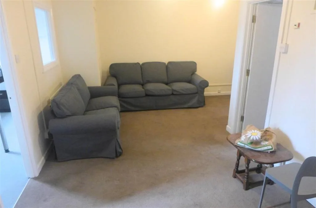 6 bedroom apartment for rent