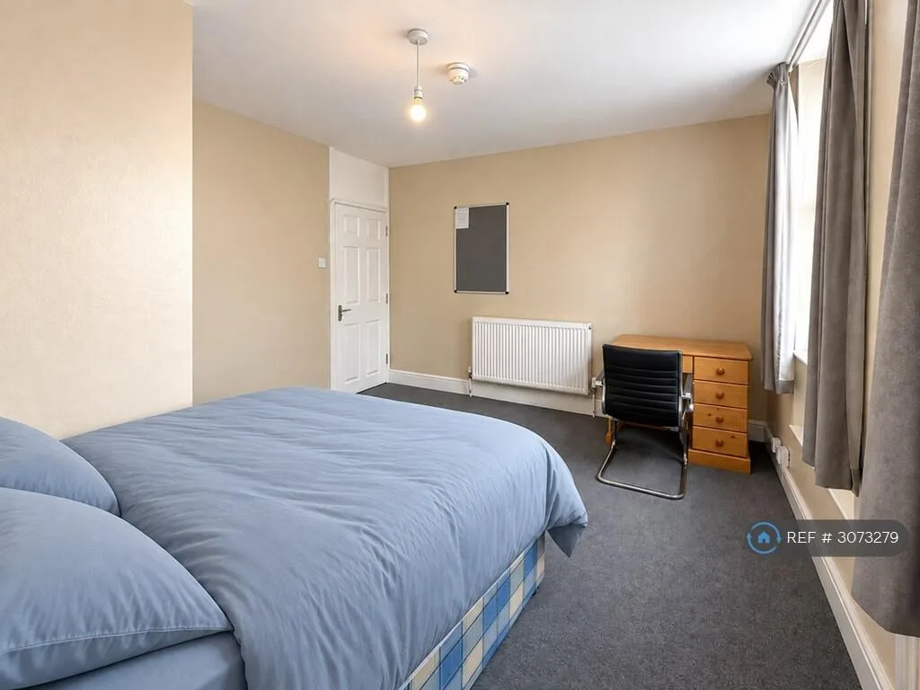 5 bedroom maisonette for rent