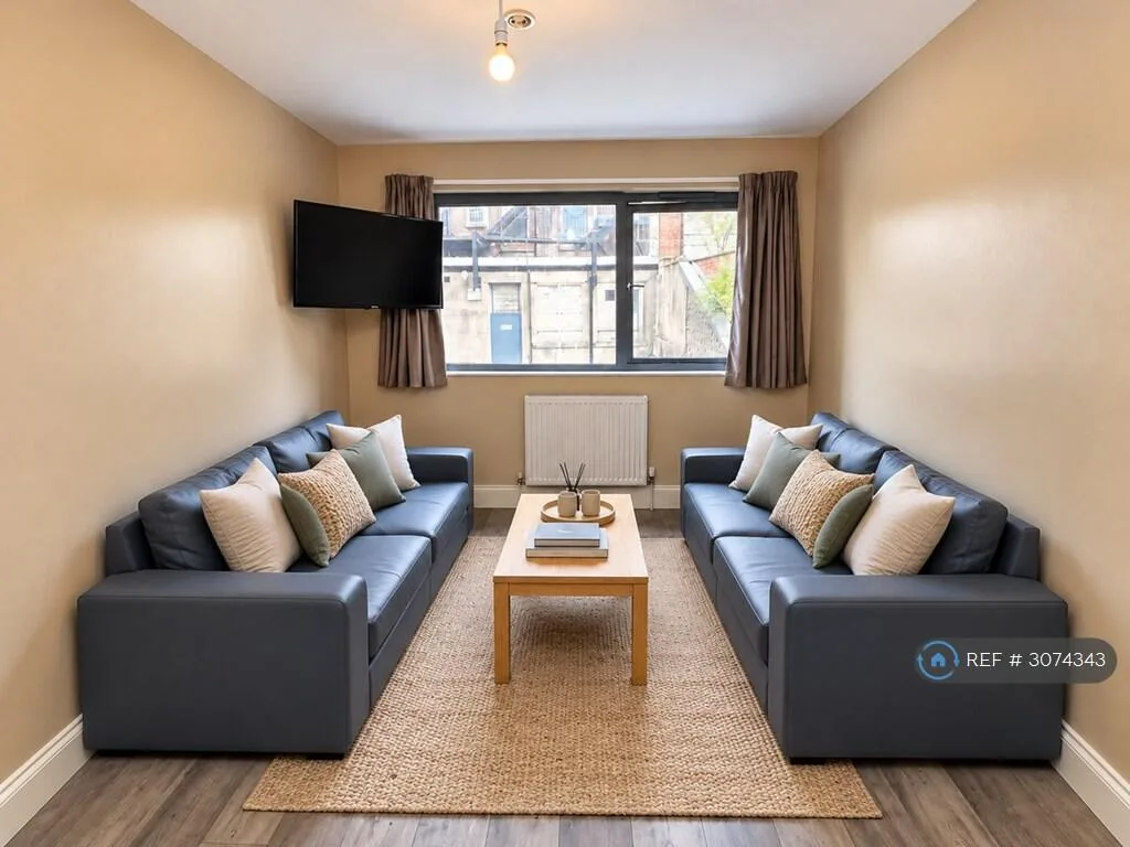 7 bedroom maisonette for rent