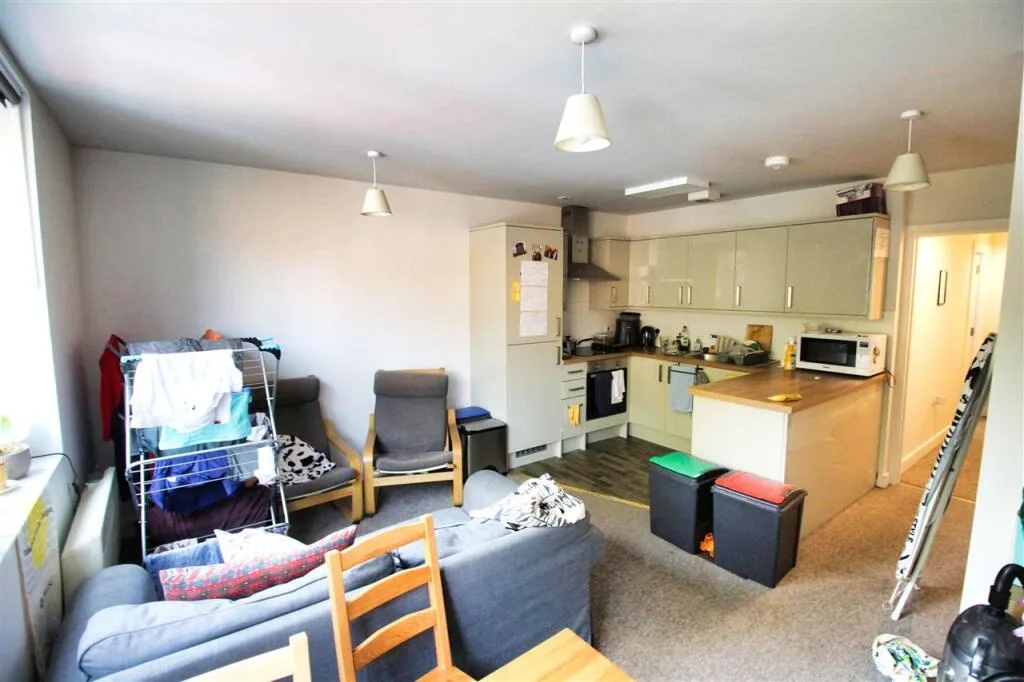 4 bedroom apartment for rent