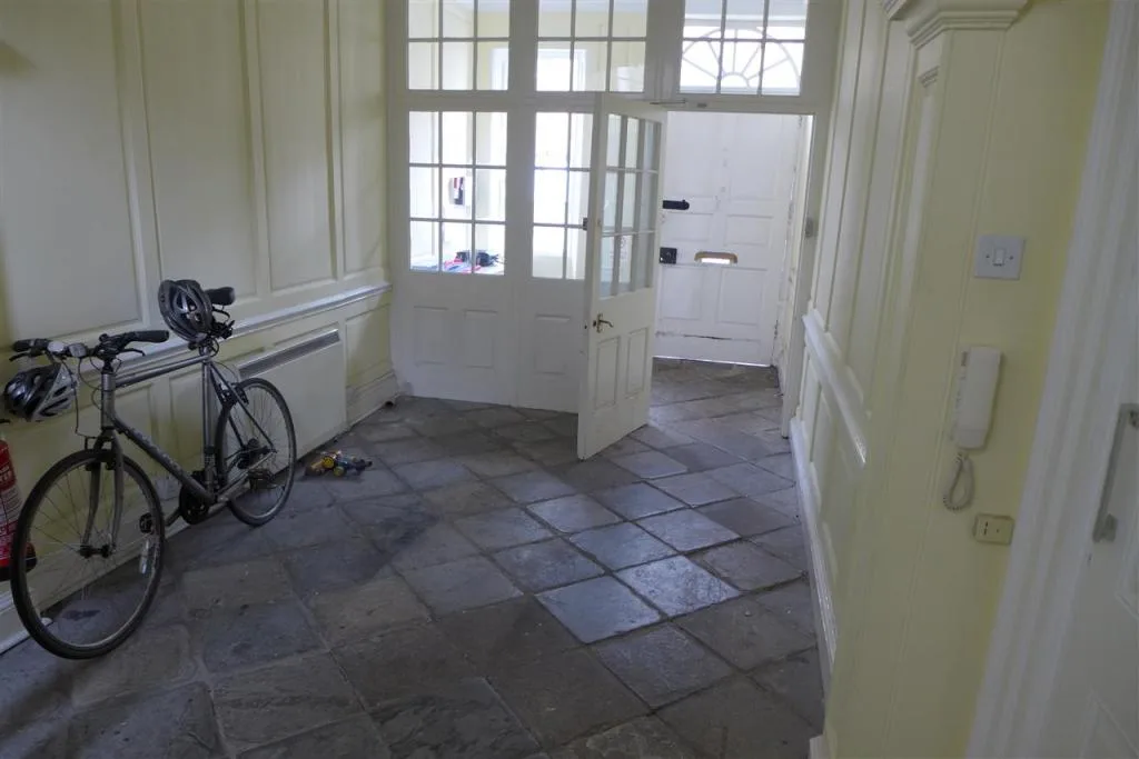 9 bedroom property for rent