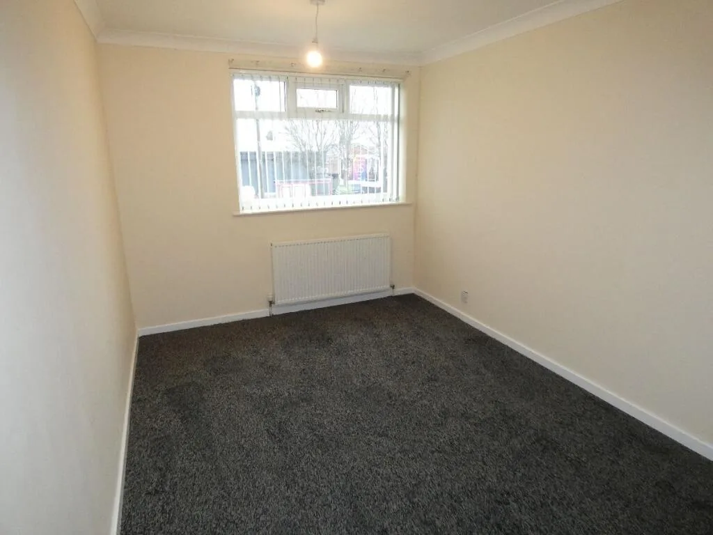 3 bedroom end of terrace house for rent