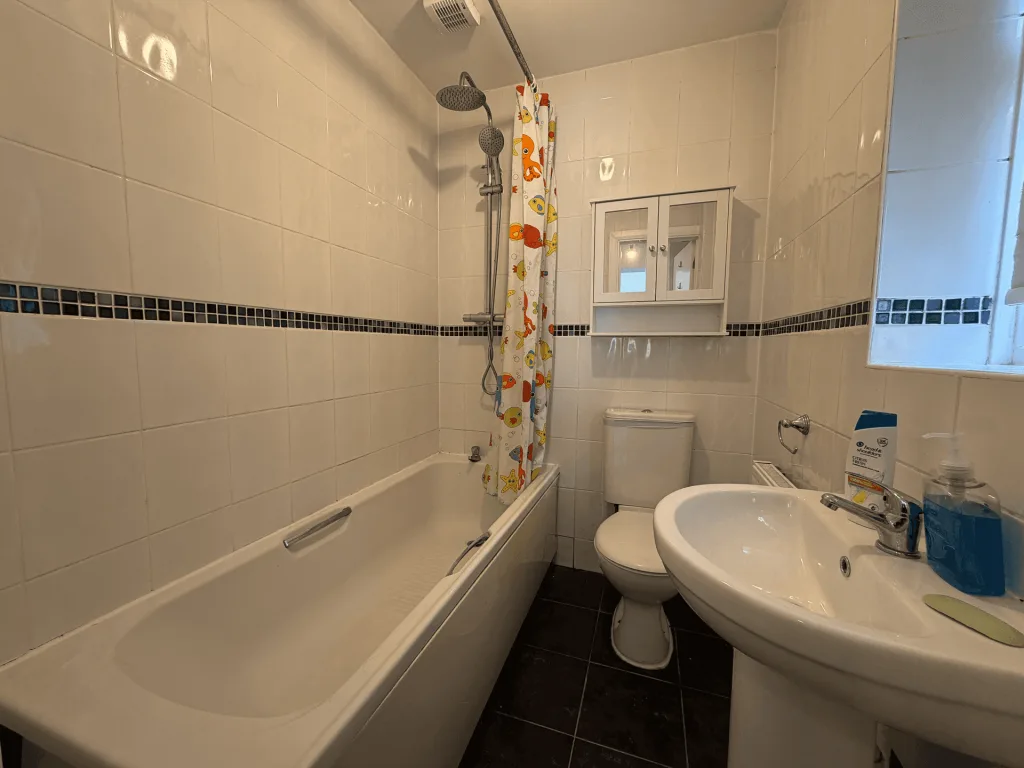 4 bedroom terraced house for rent