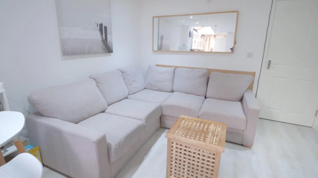 6 bedroom house for rent