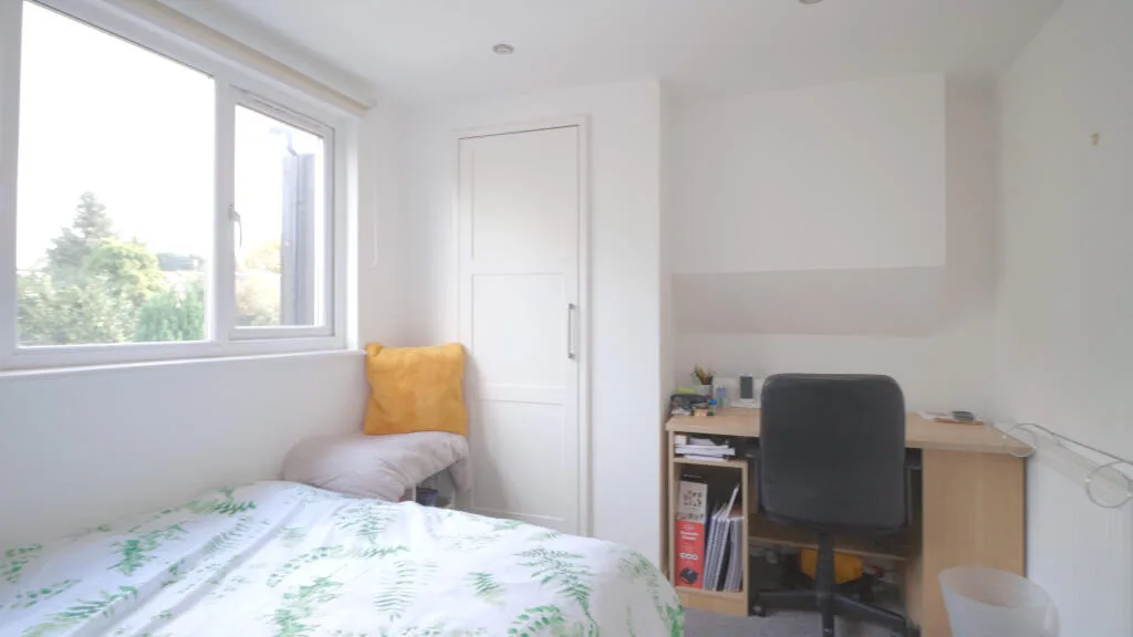 6 bedroom house for rent