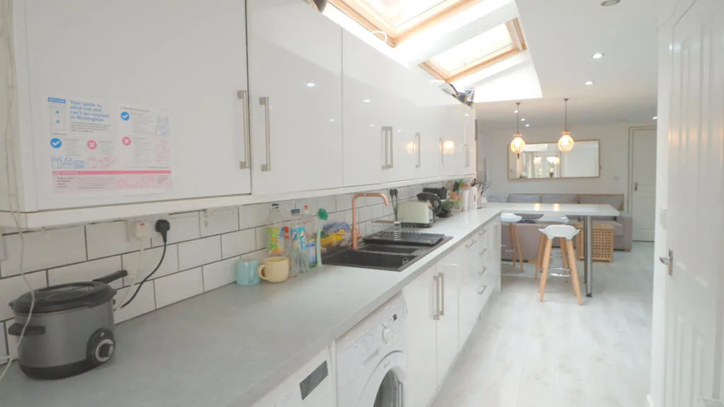 6 bedroom house for rent