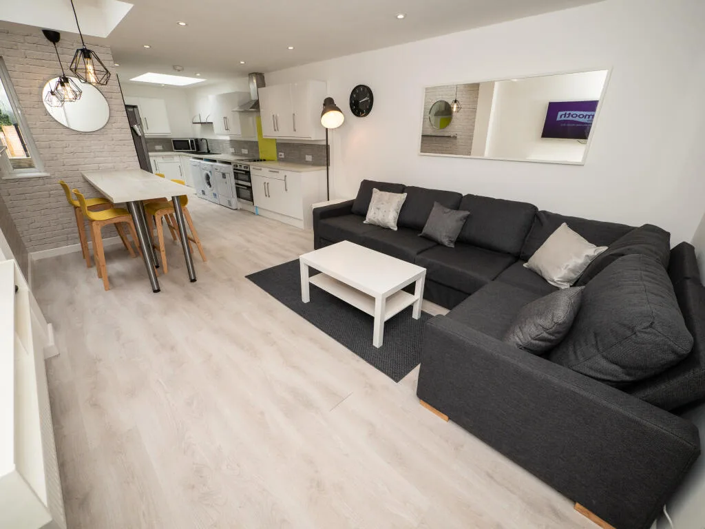 7 bedroom house for rent