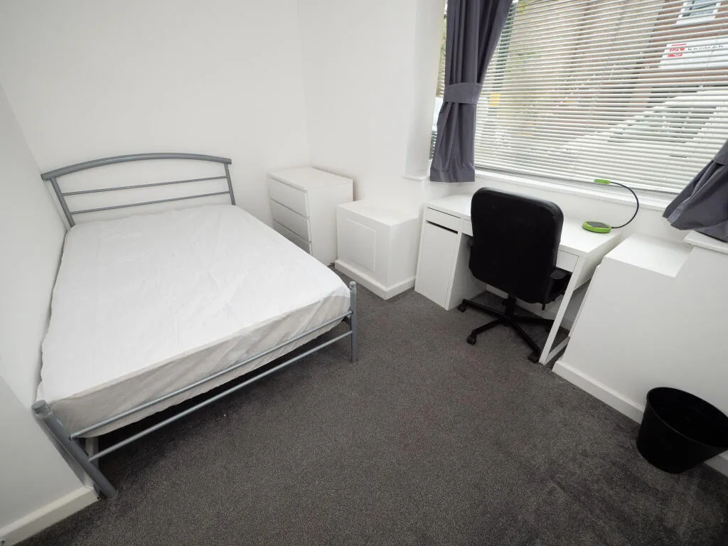 7 bedroom house for rent