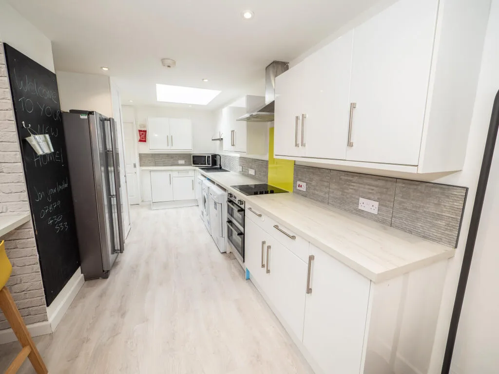 7 bedroom house for rent