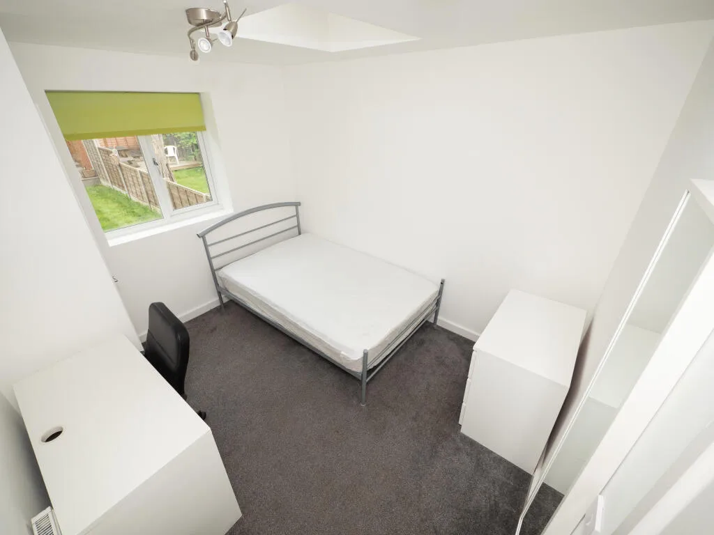 7 bedroom house for rent