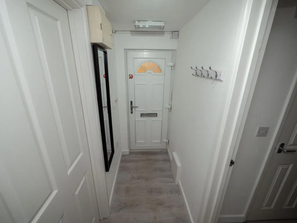 6 bedroom house for rent
