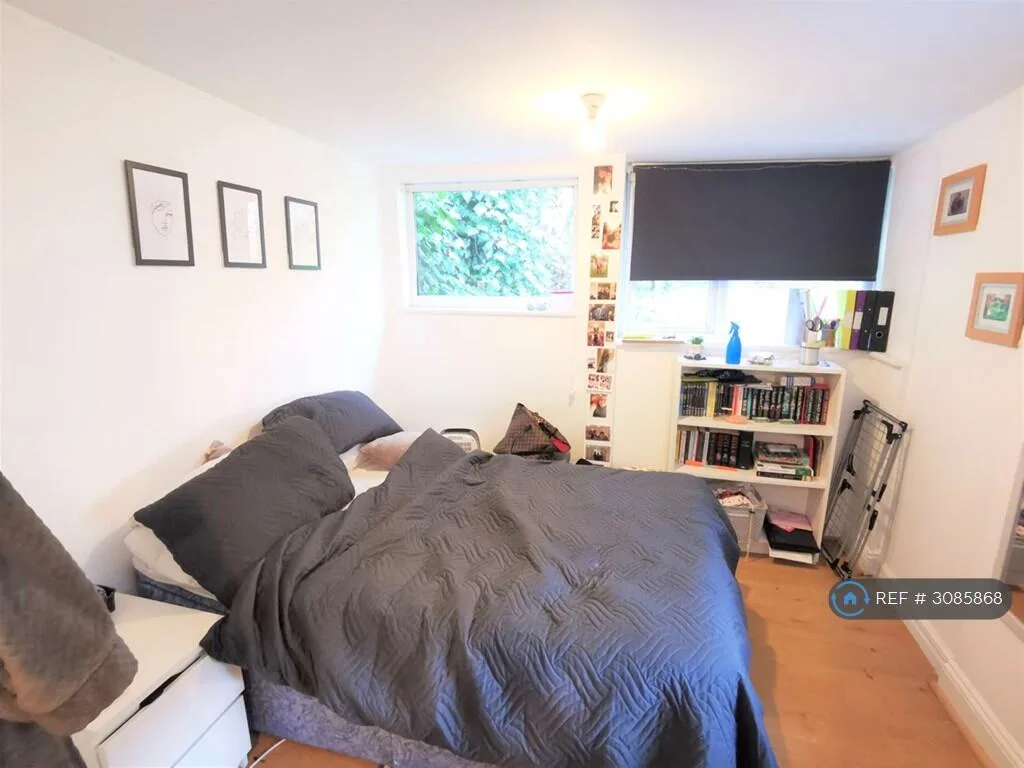 6 bedroom terraced house for rent