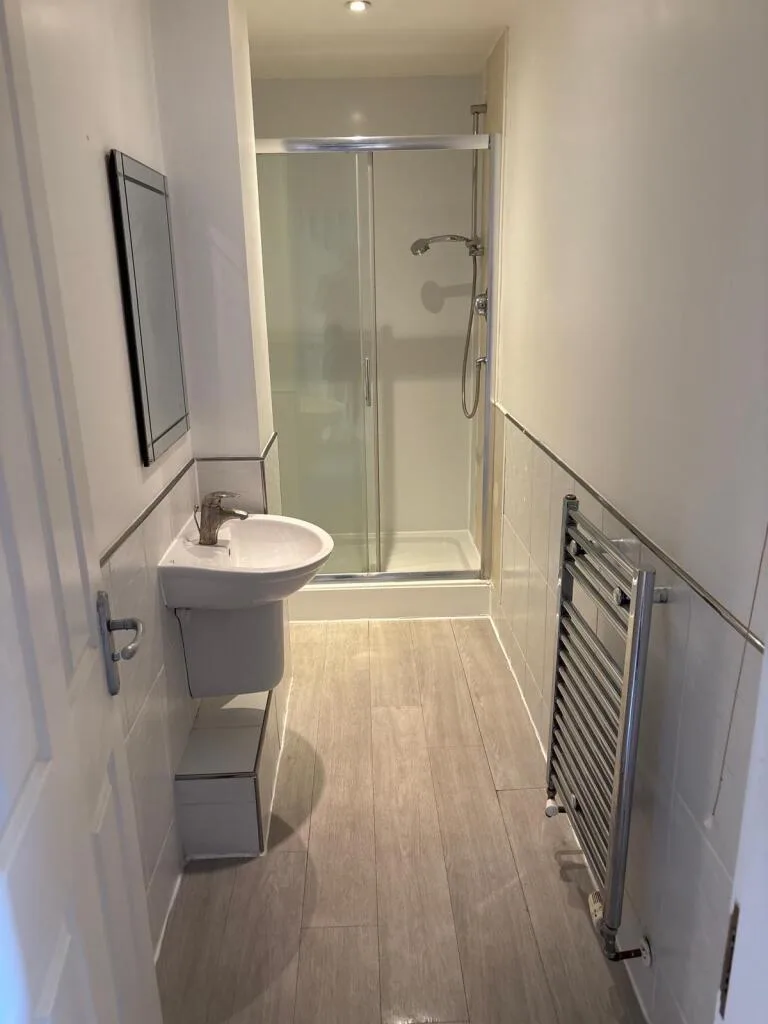 6 bedroom terraced house for rent