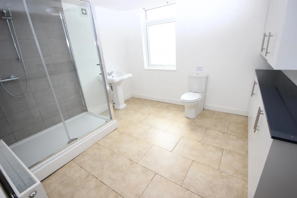 7 bedroom terraced house for rent