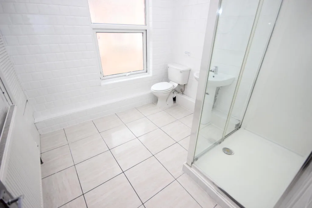7 bedroom terraced house for rent