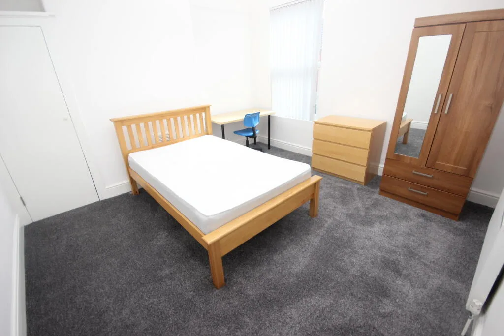 4 bedroom terraced house for rent