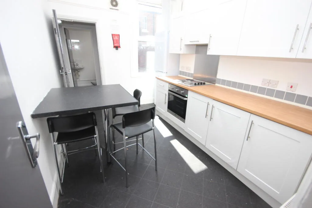 4 bedroom terraced house for rent