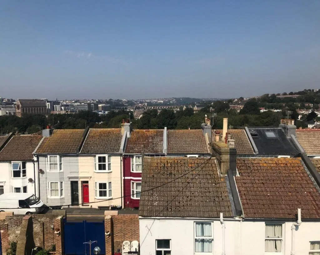 5 bedroom terraced house for rent