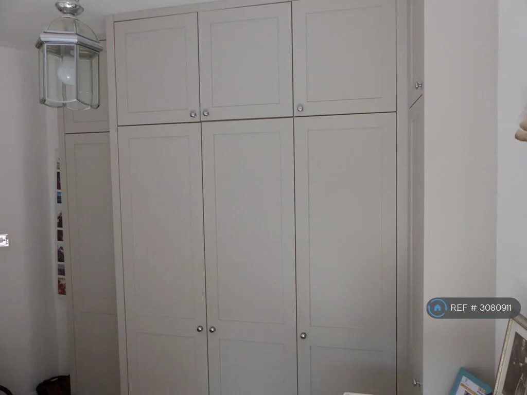2 bedroom maisonette for rent