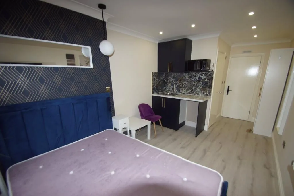 Studio flat for rent