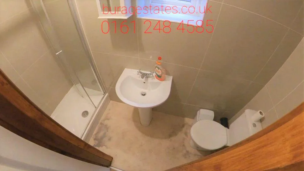 5 bedroom semi-detached house for rent