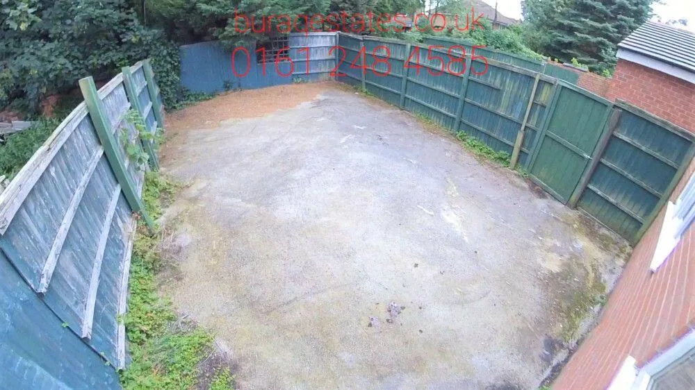 5 bedroom semi-detached house for rent