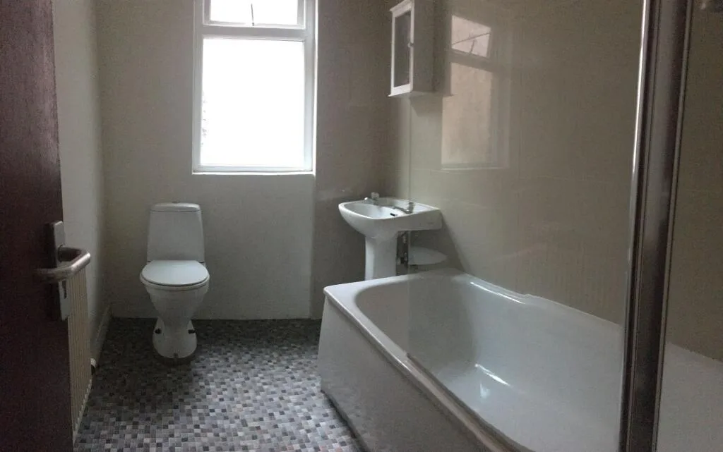 9 bedroom terraced house for rent