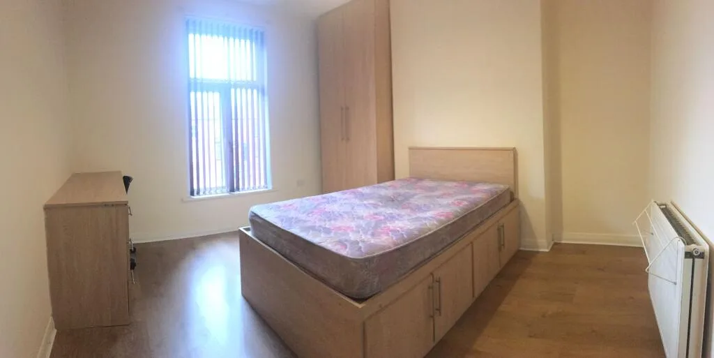 9 bedroom terraced house for rent