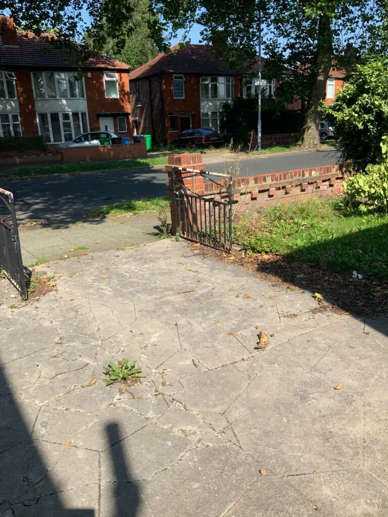 5 bedroom semi-detached house for rent