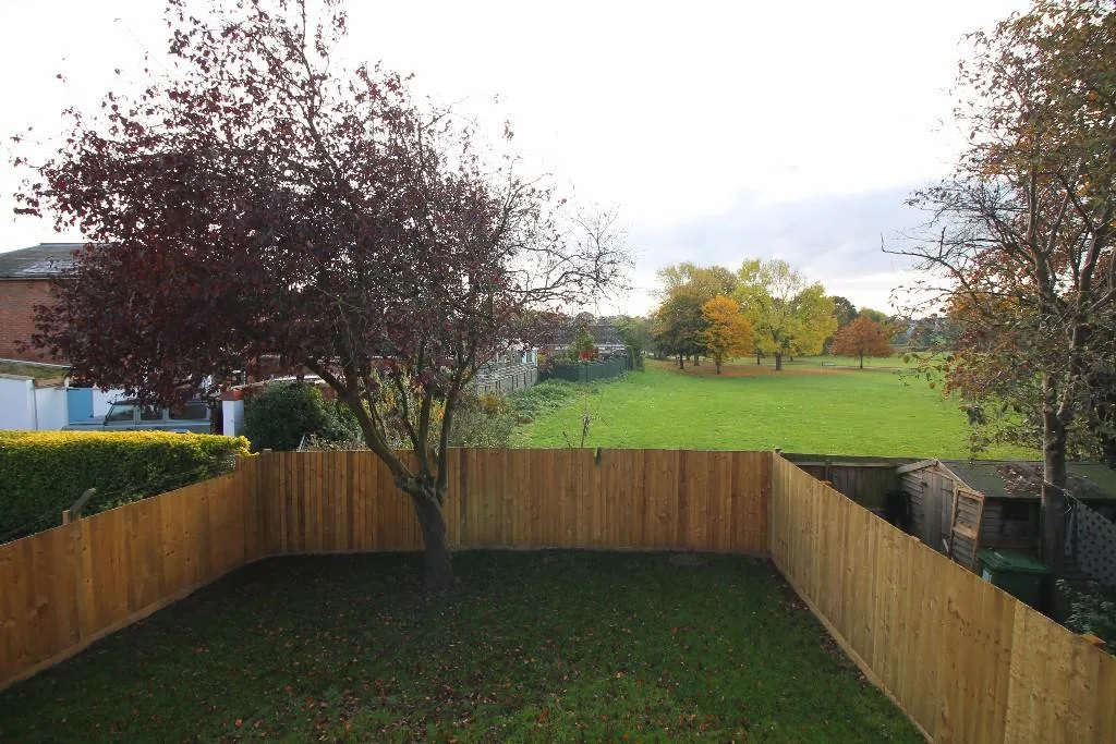 1 bedroom semi-detached house for rent