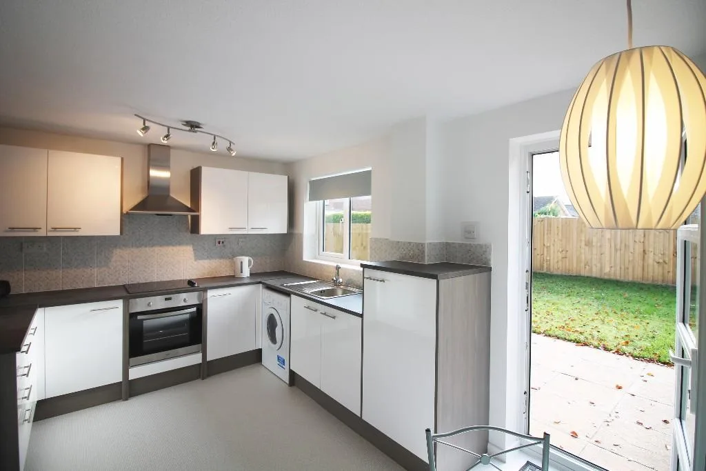 1 bedroom semi-detached house for rent