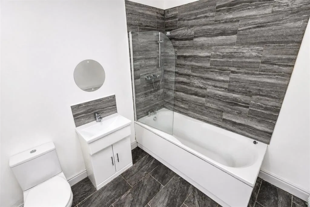 4 bedroom house for rent