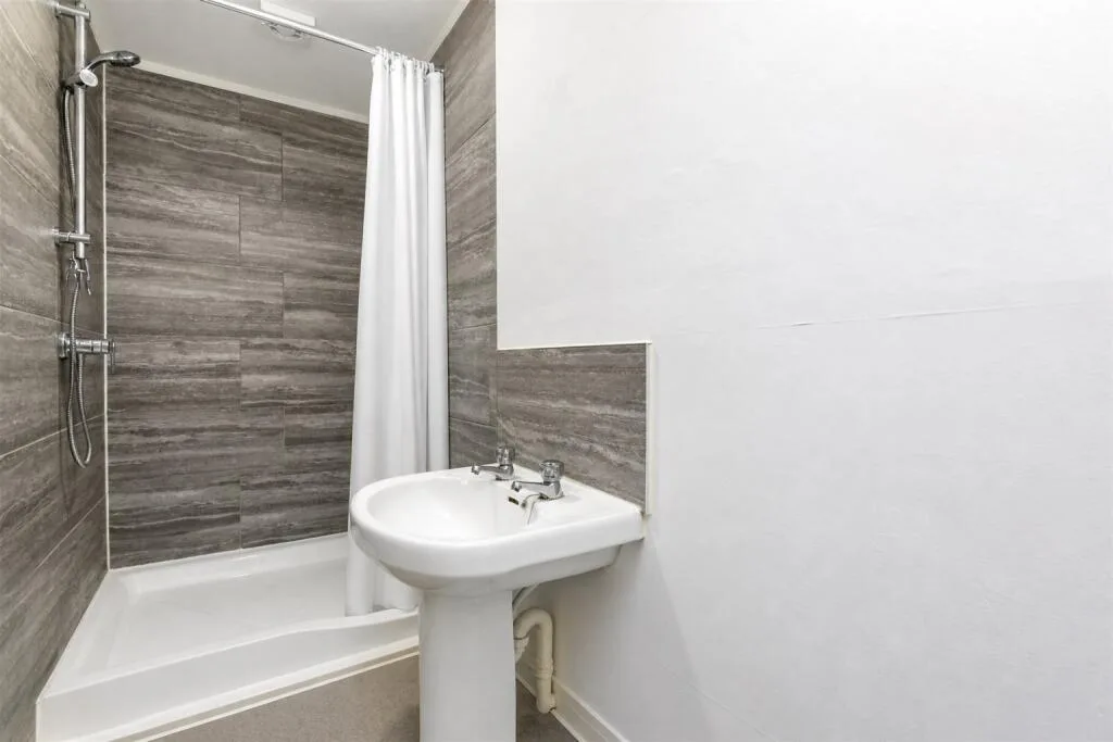 4 bedroom house for rent