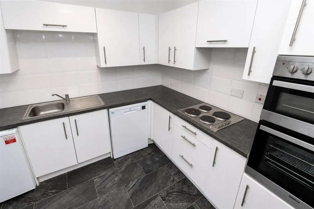 4 bedroom house for rent