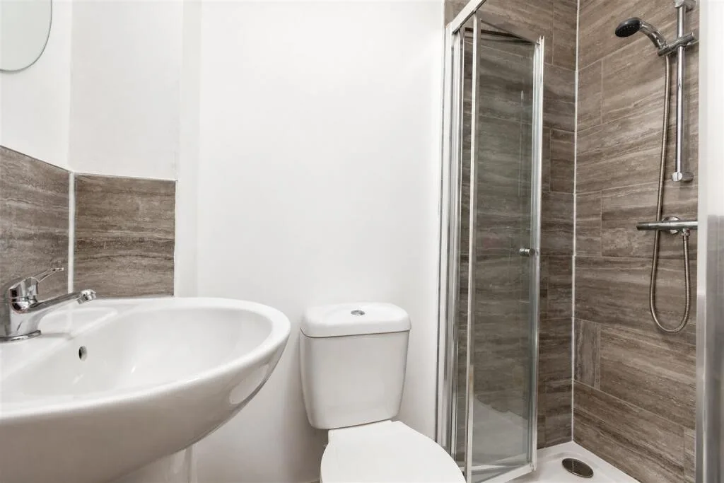 4 bedroom house for rent