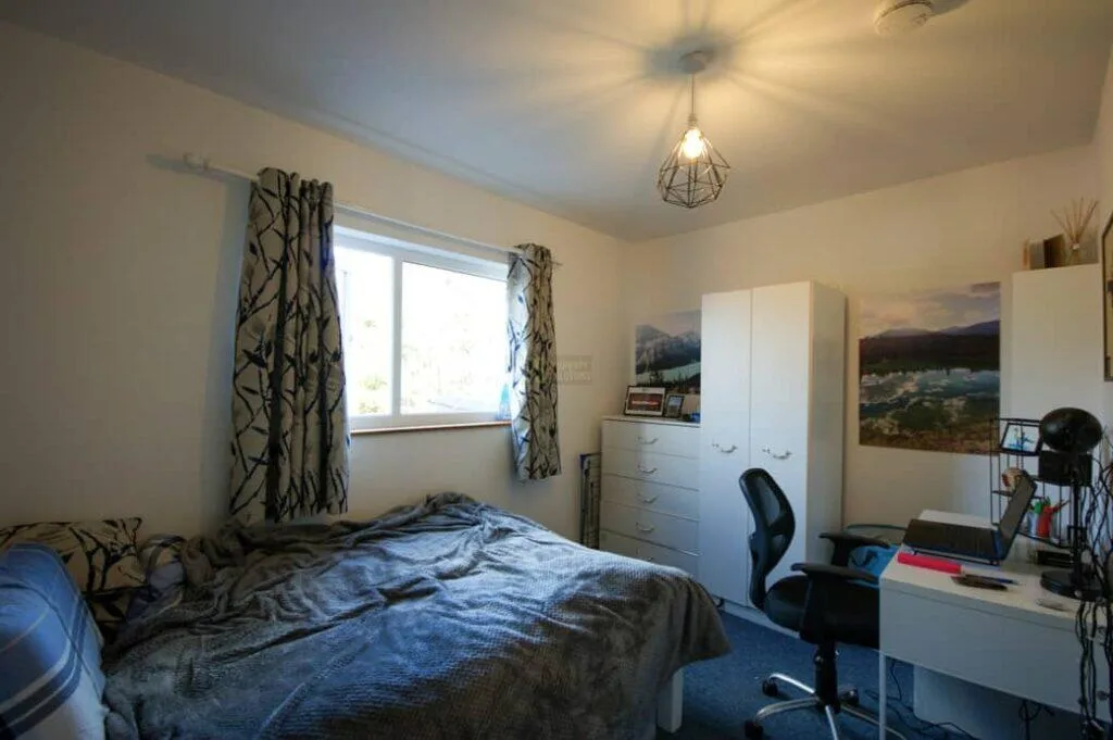 6 bedroom terraced house for rent