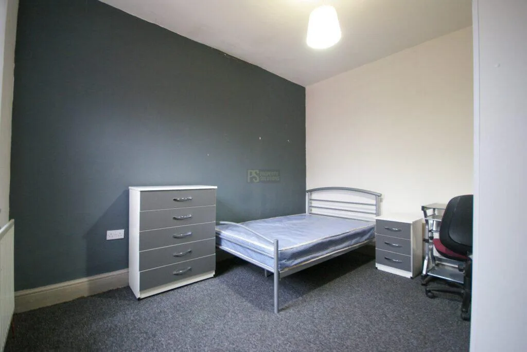 4 bedroom terraced house for rent