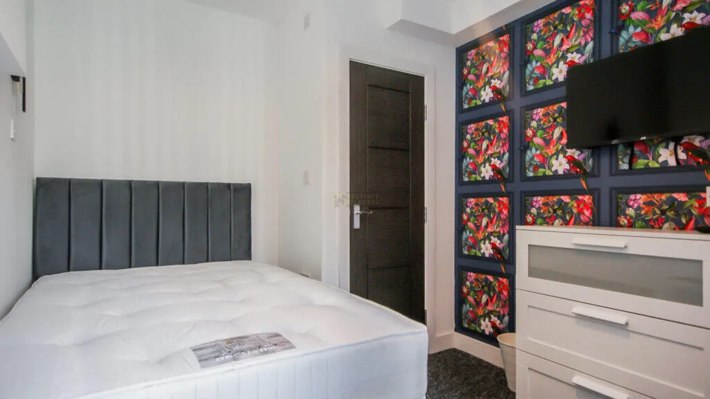 6 bedroom terraced house for rent