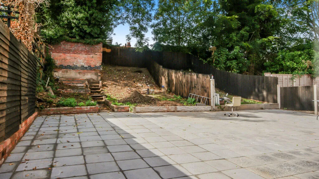 6 bedroom terraced house for rent