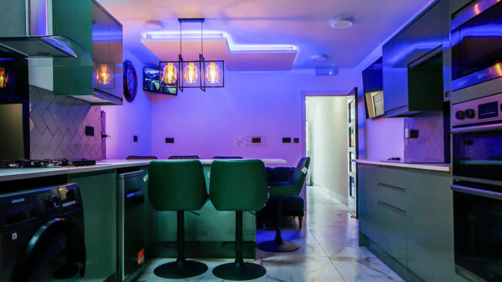 6 bedroom terraced house for rent