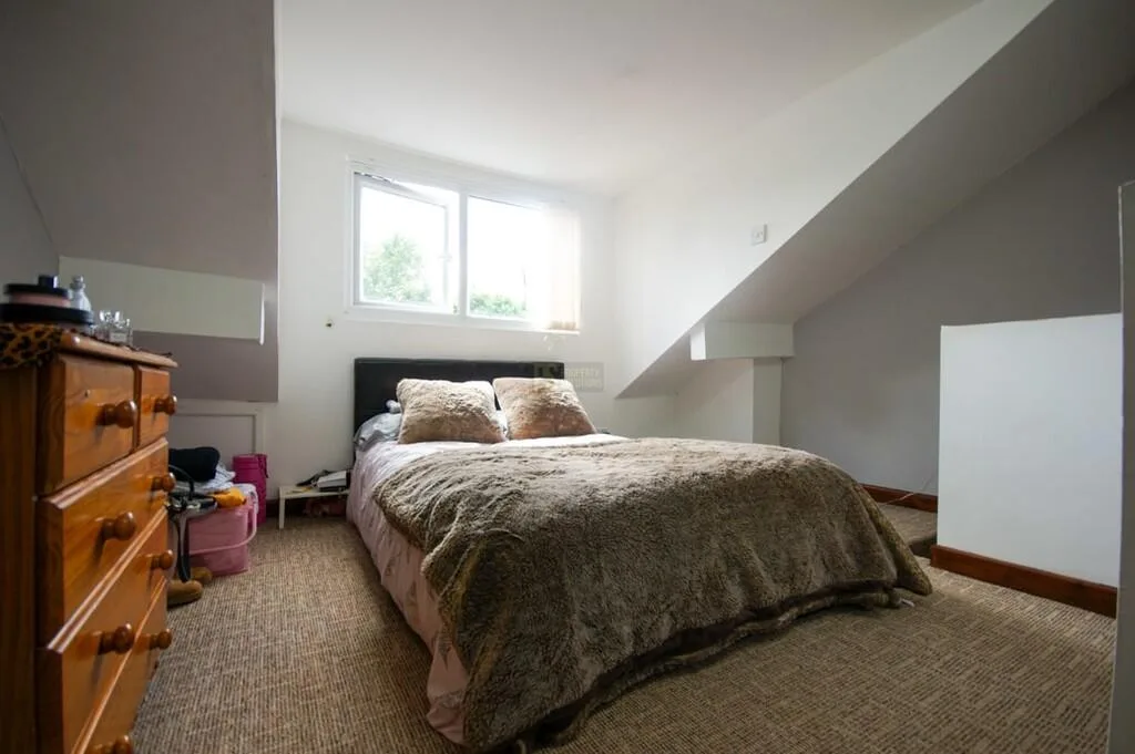 5 bedroom terraced house for rent