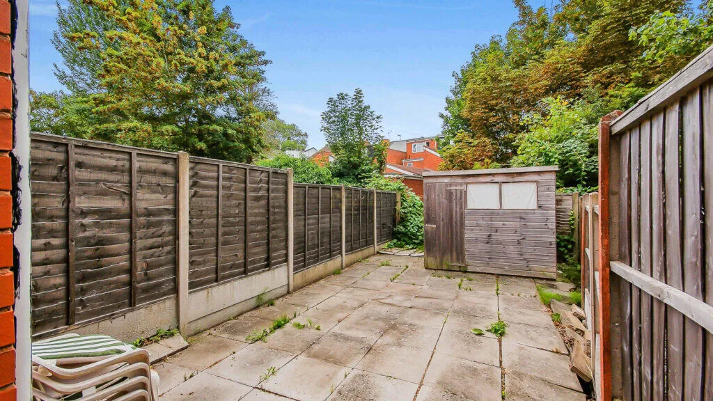 4 bedroom terraced house for rent